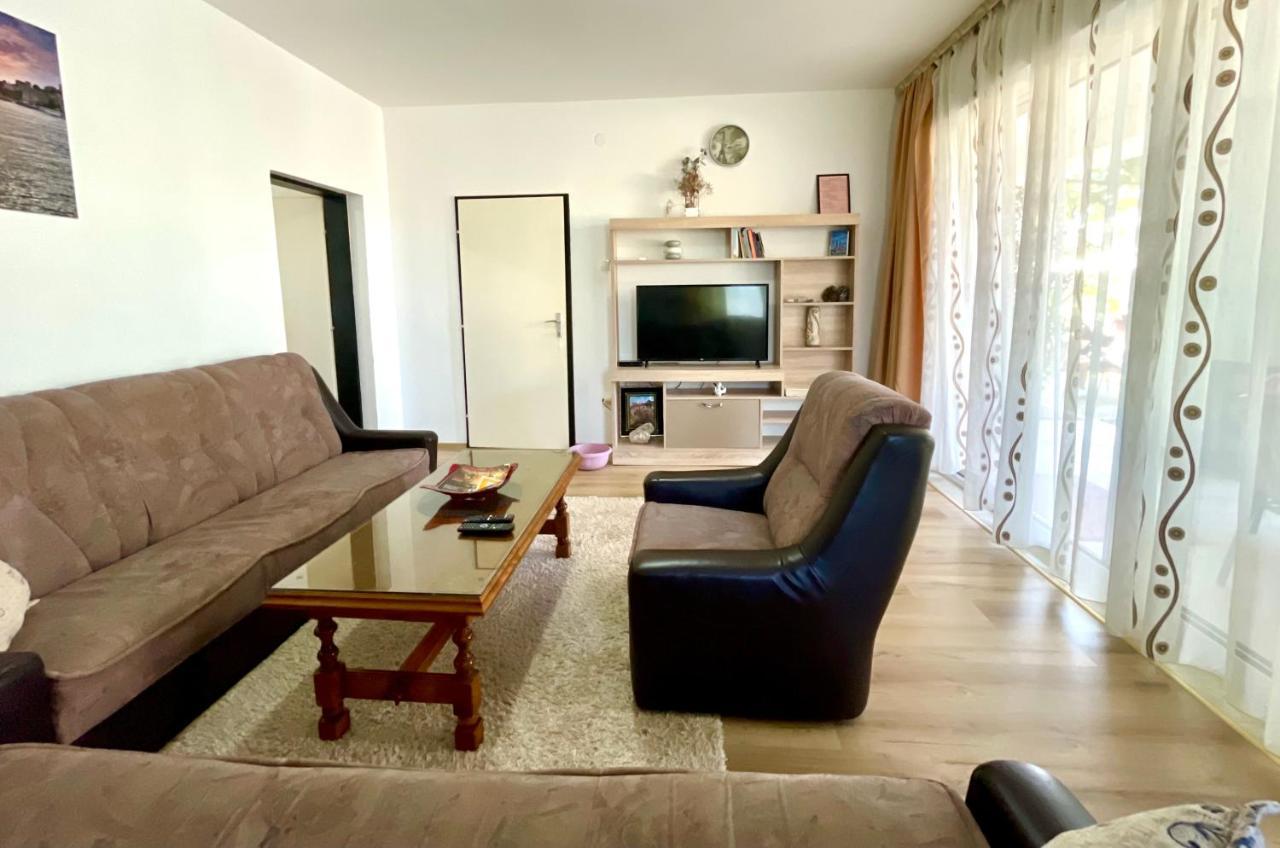 Apartments Flamingo Ulcinj Exterior photo